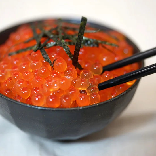 [Sashimi Grade] Soy Sauce-marinated Ikura (Salmon Roe) from Sanriku (160g)